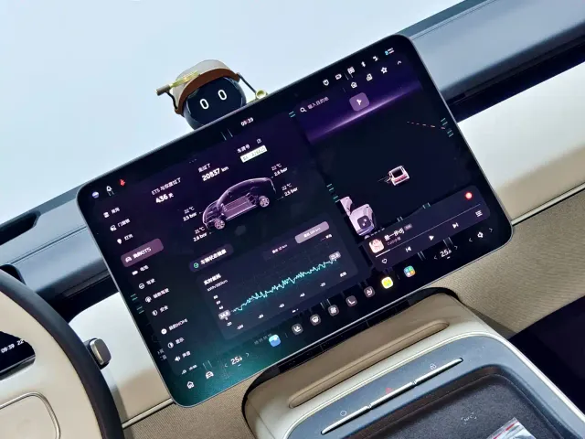 Nio ET5 — Фото автомобиля 14
