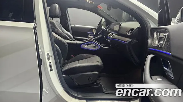 Mercedes-Benz GLE-Class — Фото автомобиля 21