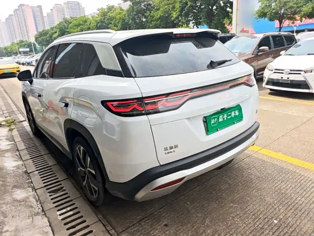 BYD Song L DM-i 2024 160km Excellence — Фото автомобиля 4