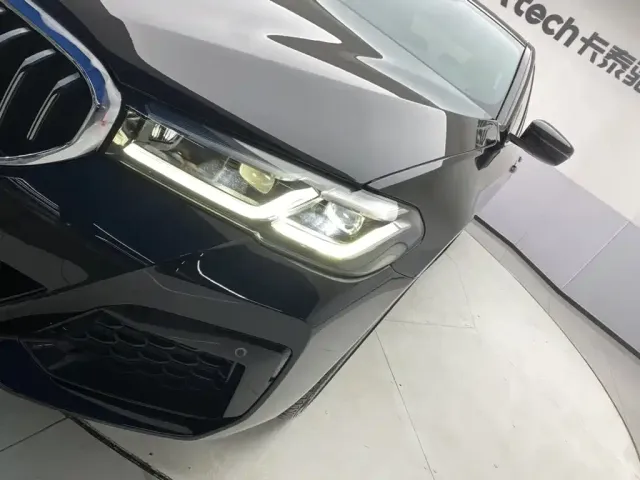 BMW 5 Series — Фото автомобиля 9