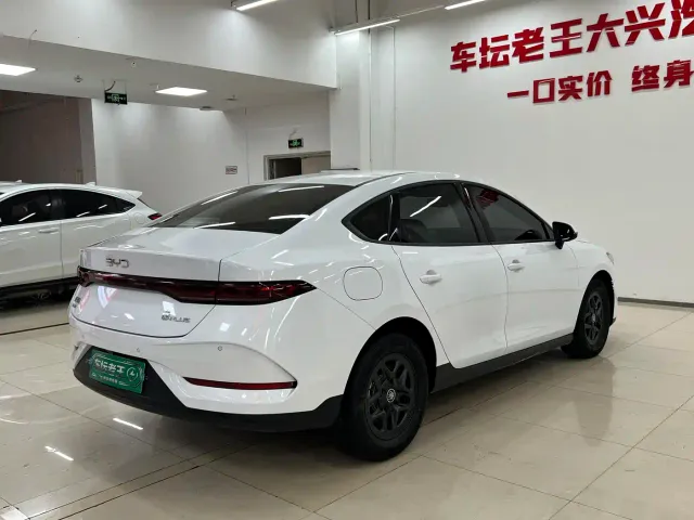 BYD Qin PLUS — Фото автомобиля 6