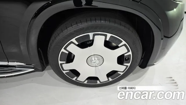 Mercedes-Benz EQS — Фото автомобиля 5
