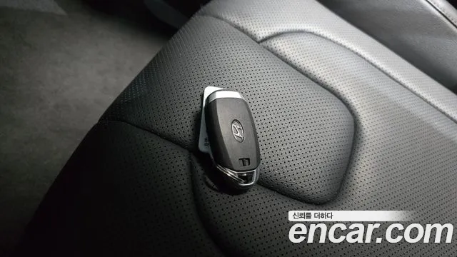 Hyundai AVANTE Avante (CN7) — Фото автомобиля 15