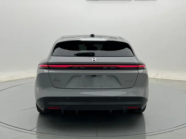 Nio ET5 Touring — Фото автомобиля 7