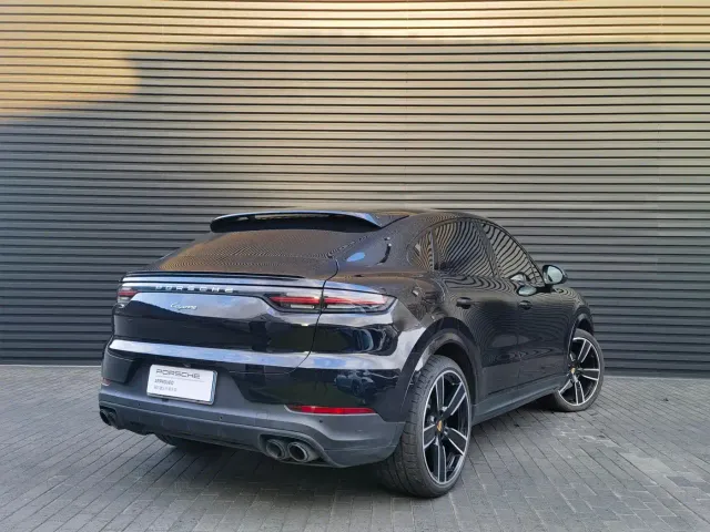 Porsche Cayenne — Фото автомобиля 8