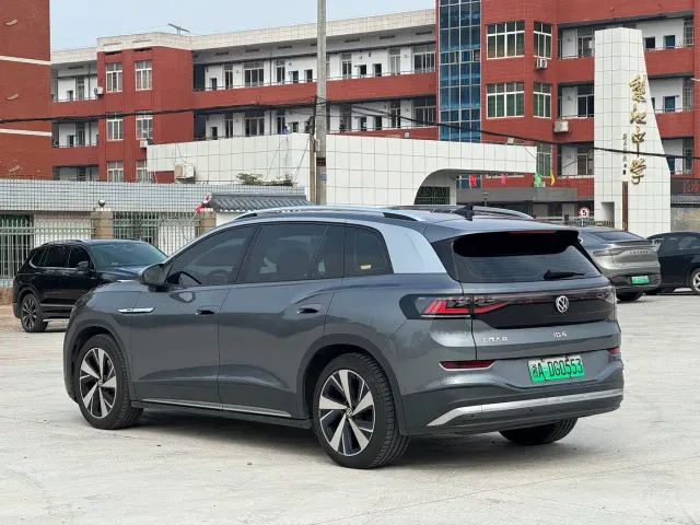 Volkswagen ID.6 X — Фото автомобиля 9
