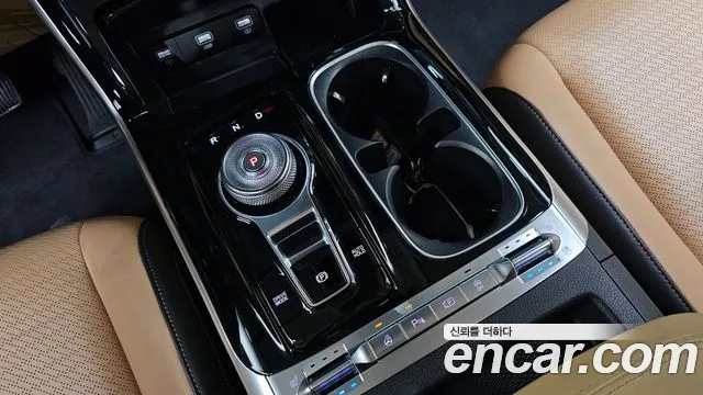 Kia Canival Carnival 4 поколение Дизель 9 мест Signature — Фото автомобиля 9