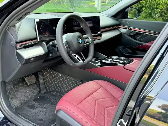 BMW 5 Series — Фото автомобиля 4