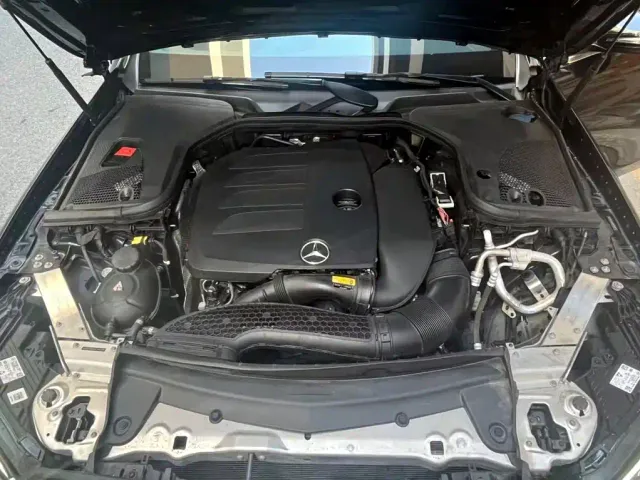 Mercedes-Benz E-Class — Фото автомобиля 7