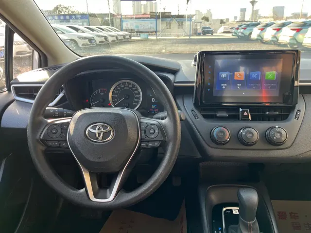 Toyota Corolla — Фото автомобиля 10