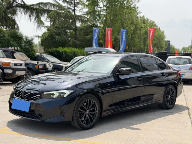 Фотография автомобиля — BMW 3 Series