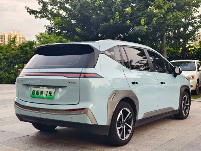 GAC Aion Y — Фото автомобиля 7