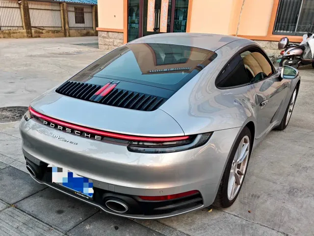 Porsche Porsche 911 2023 Carrera 4 3.0T — Фото автомобиля 3