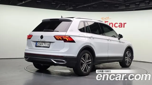 Volkswagen Tiguan Tiguan 2 поколение 2.0 TDI Prestige — Фото автомобиля 2