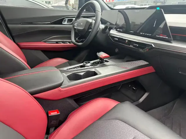 Changan Z6 — Фото автомобиля 4