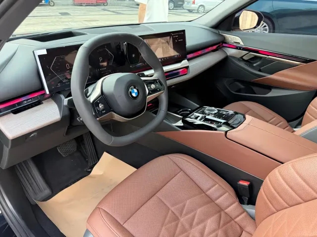 BMW 5 Series — Фото автомобиля 9