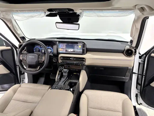 Toyota Prado — Фото автомобиля 14