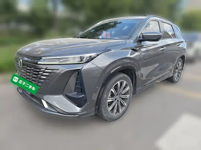 Фотография автомобиля — Changan CS75 Plus