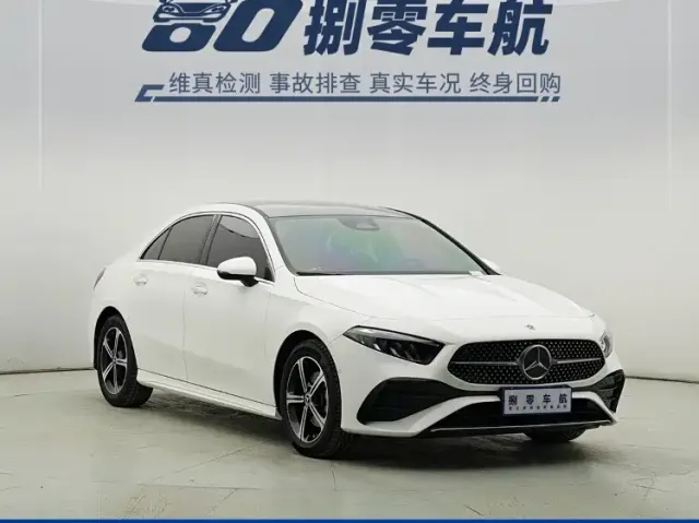 Mercedes-Benz A-Class — Фото автомобиля 3
