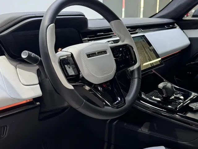Land Rover Range Rover Sport — Фото автомобиля 23
