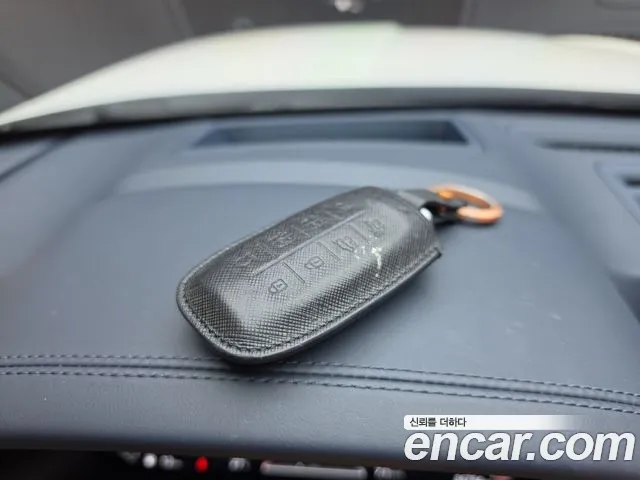 Genesis GV80 — Фото автомобиля 22
