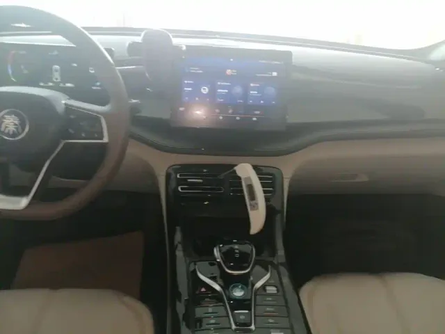 BYD Qin PLUS — Фото автомобиля 12