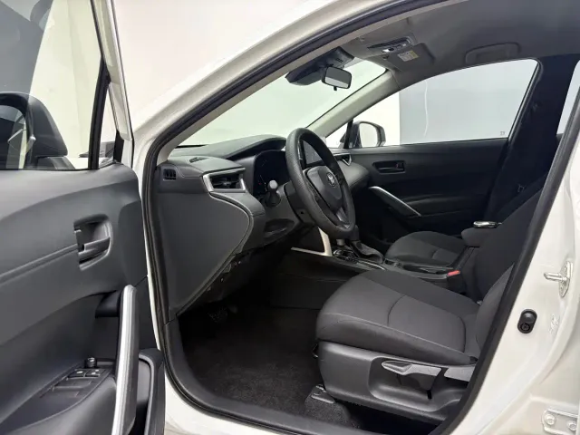 Toyota Corolla Cross — Фото автомобиля 4