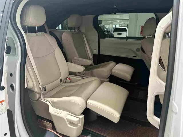 Toyota Granvia — Фото автомобиля 15