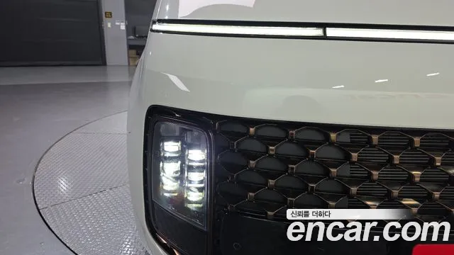 Hyundai Staria Staria 4WD Lounge 7 мест — Фото автомобиля 20