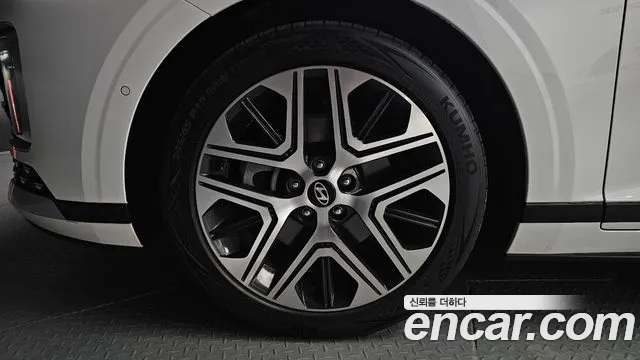 Hyundai Grandeur Grandeur (GN7) 2.5 Бензин 2WD — Фото автомобиля 2