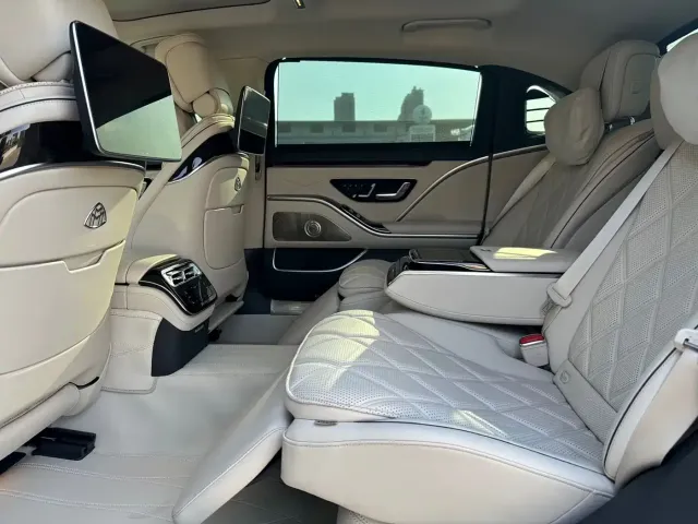 Mercedes-Benz Maybach S-Class — Фото автомобиля 11