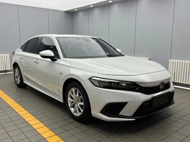 Honda Civic — Фото автомобиля 3