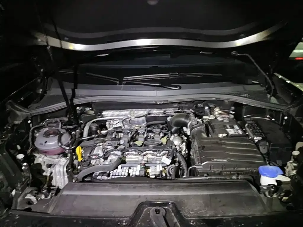 Volkswagen Tayron 2026 Model Shared Edition 330TSI — Фото автомобиля 3