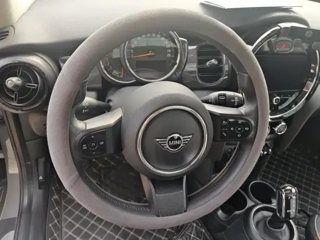 MINI Hatch — Фото автомобиля 15