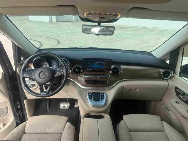 Mercedes-Benz V-Class — Фото автомобиля 5