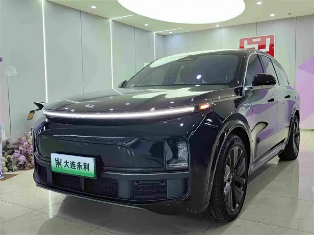 Фотография автомобиля — Li Auto L8