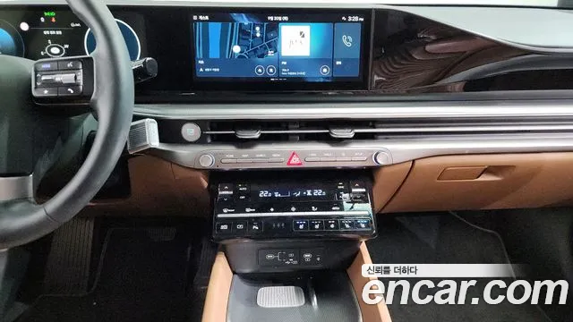 Hyundai Grandeur Grandeur (GN7) 2.5 Бензин 2WD — Фото автомобиля 14