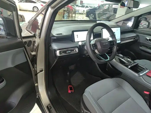 GAC Aion Y — Фото автомобиля 15