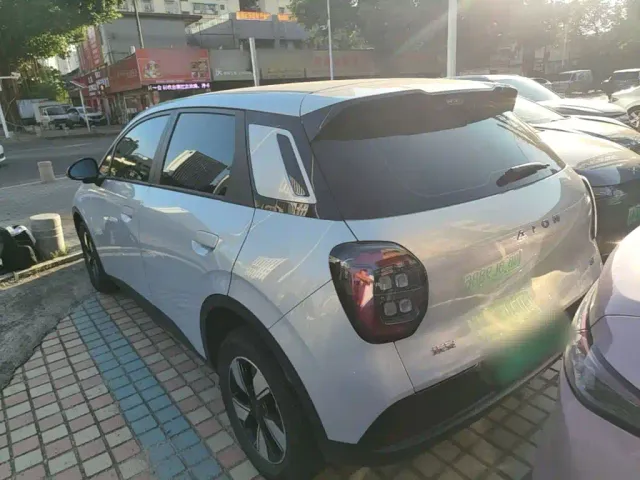 GAC Aion UT — Фото автомобиля 4
