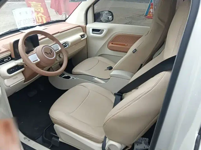 Wuling Hongguang Mini EV — Фото автомобиля 14