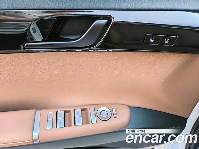 Hyundai Grandeur GN7 — Фото автомобиля 6