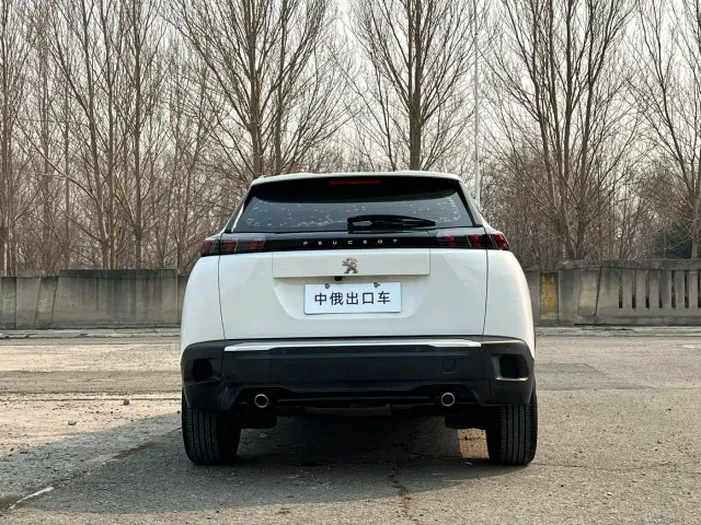 Peugeot 2008 — Фото автомобиля 5