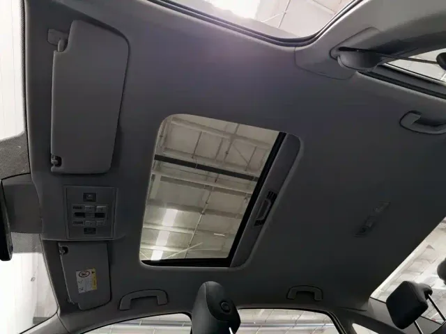 Volkswagen Lavida 2024 Model 1.5L Automatic Starlight 5 Million Edition — Фото автомобиля 14