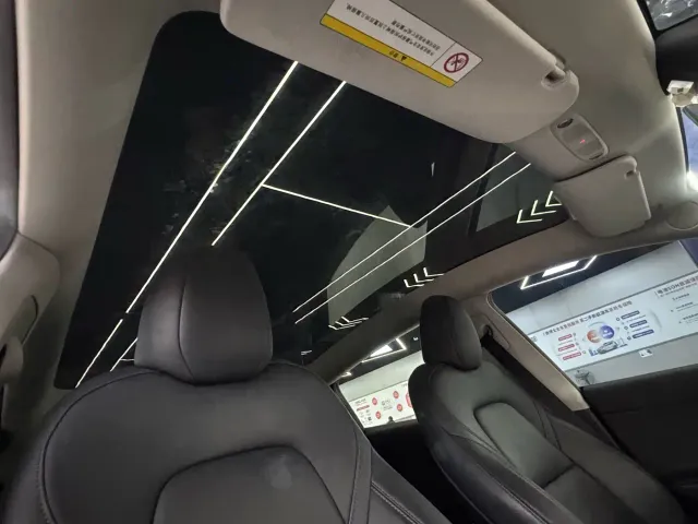 Tesla Model Y — Фото автомобиля 16