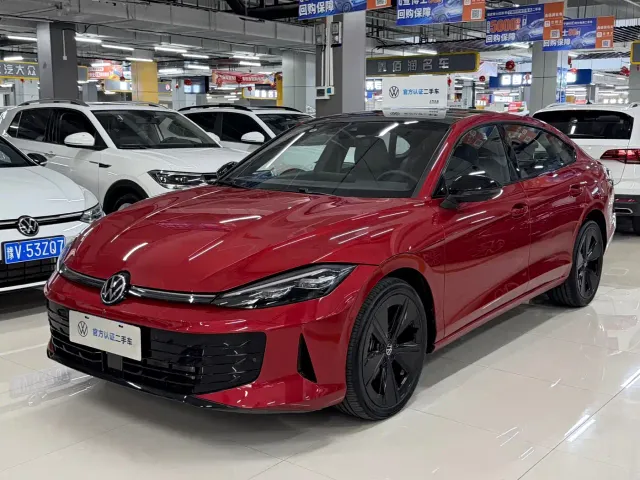 Фотография автомобиля — Volkswagen Lamando