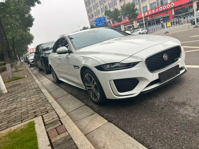 Jaguar XEL — Фото автомобиля 2