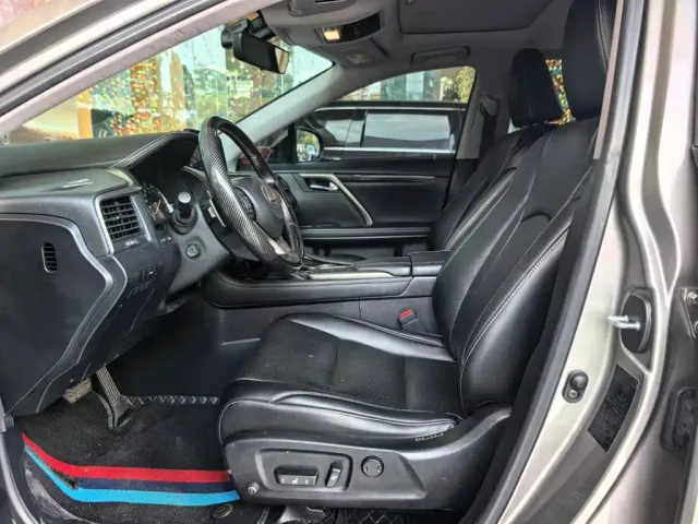 Lexus RX — Фото автомобиля 5