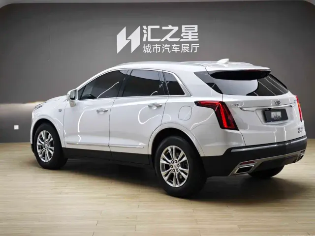 Cadillac XT5 — Фото автомобиля 3
