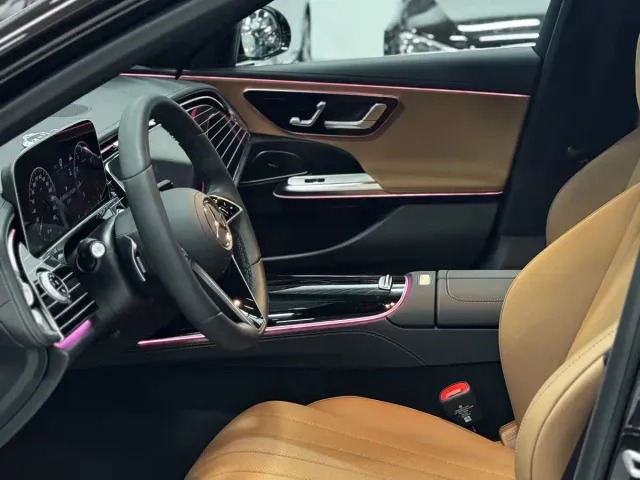 Mercedes-Benz E-Class — Фото автомобиля 10