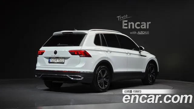 Volkswagen Tiguan Tiguan 2 поколение 2.0 TDI Premium — Фото автомобиля 2